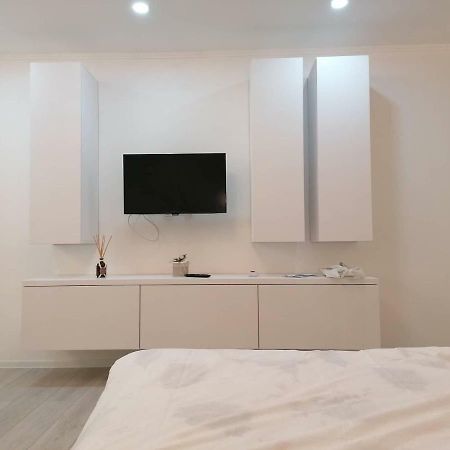 クルージュ＝ナポカWhite Studioアパートメント エクステリア 写真